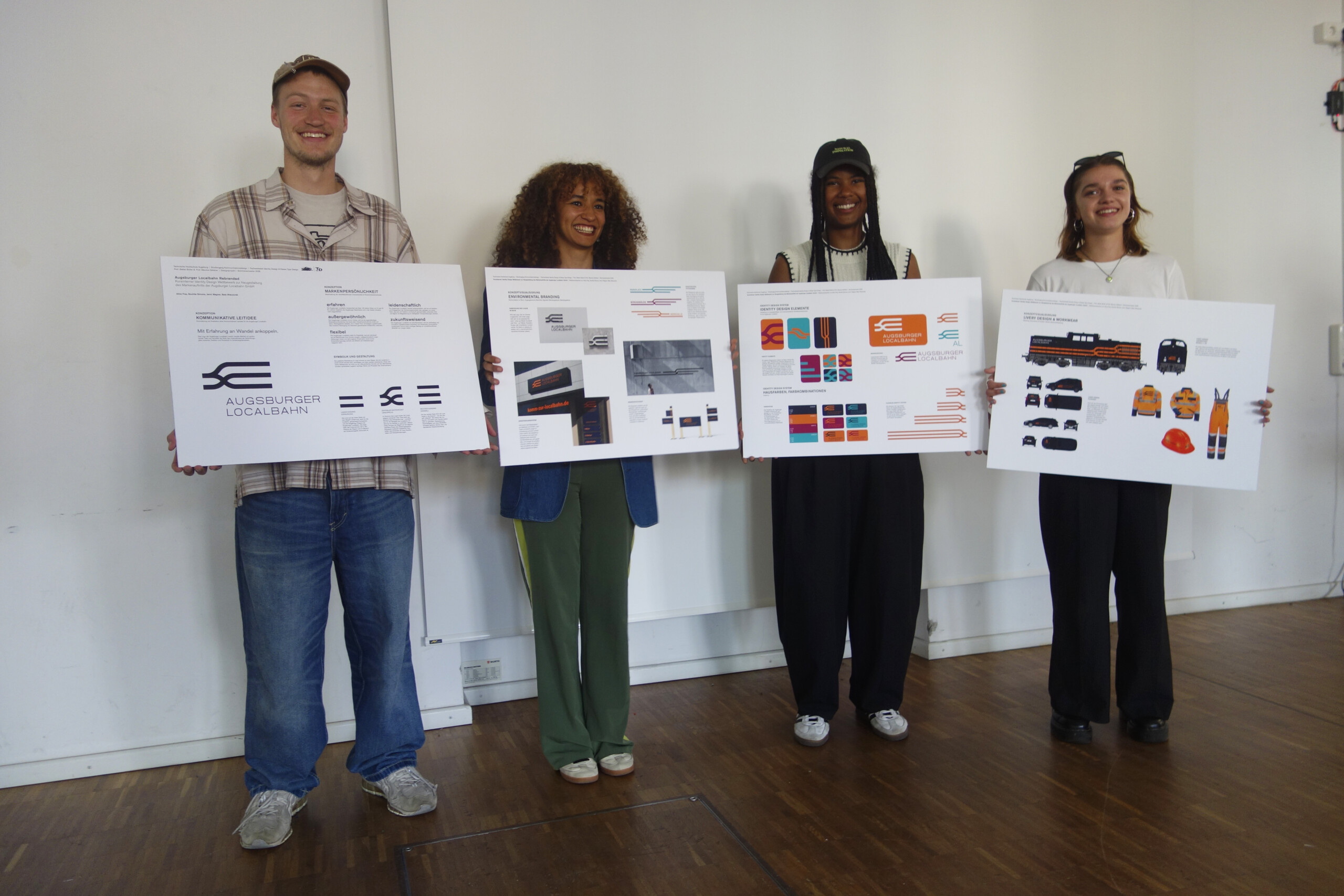 Das Gewinnerteam mit dem finalen Entwurf. (von links: Bela Wieczorek, Jenni Wagner, Souhila Simons und Alina Frey)
